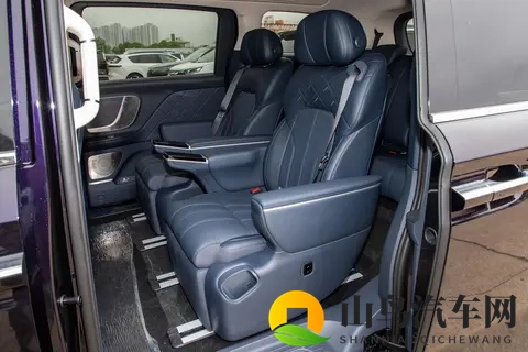 26款岚图梦想家，用细节说话，将用户需求做到极致-2