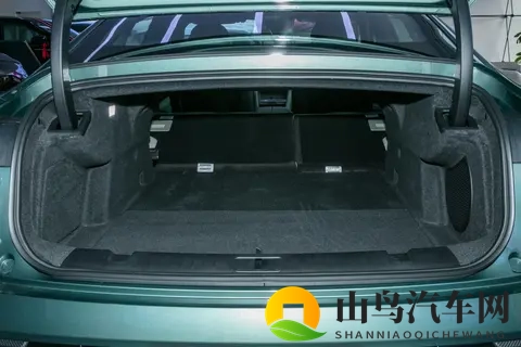 2025 款星纪元 ES 纯电版 Ultra 四驱旗舰城区辅助驾驶体验,实力如何-1