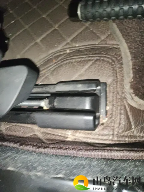 黄金网站app观看大全代码：未来汽车,智能座舱与电动革命-1