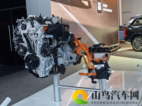 家庭 7 座务实选!帕里斯帝:10 气囊 + 1000km 续航,27 万进口够值吗?-2