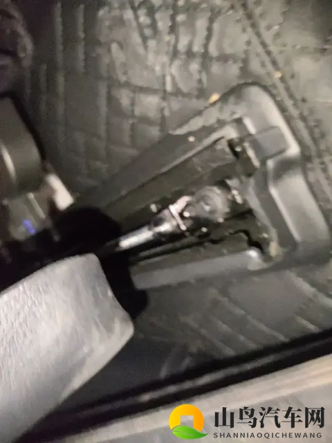 准新奔驰GLC：7千公里，37万拿下，都市精英新座驾！-1