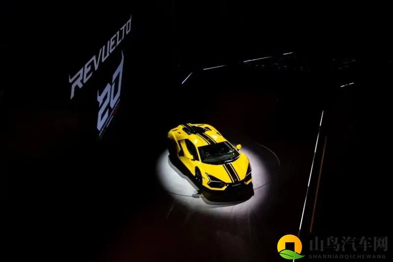 兰博基尼全系混动车型集结上海-1