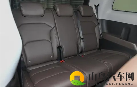 真7座大空间,入门即高配,10万级家用MPV选它准没错-3