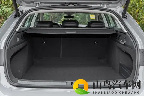 大众CC猎装车，两款不同配置车型怎么选？-1