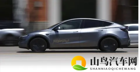 Robotaxi商业化：规模、成本与责任的“三重门”-1