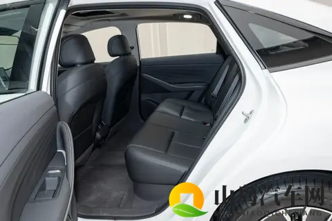 1099万元起！东风日产N6开启预售，纯电续航达180km-2