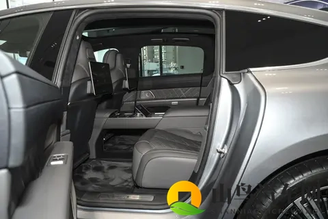 深度体验蔚来ET9：行政座驾新选择，打破传统，值得购买吗？-1