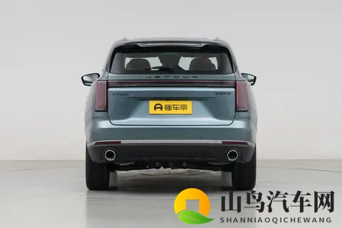 10万级7座SUV安全能有多狠?硬核测试加持,还能兼顾舒适与空间!-3