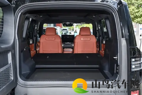 陪父母一起试驾，发现方程豹钛7才是真正的全家人的移动新家-1