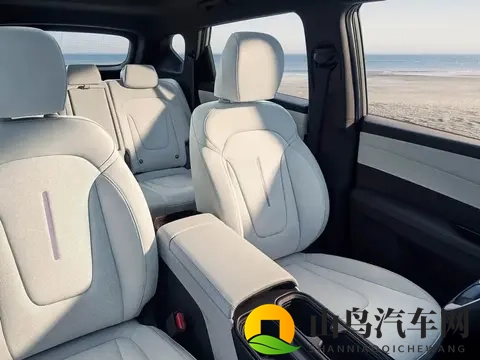 色情综合：汽车新科技：颠覆驾驶娱乐体验-1