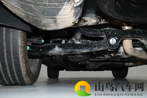 试驾捷途X70L：999万起售，硬核实力派七座SUV-2