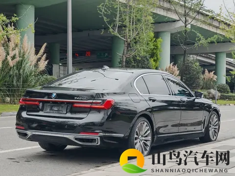 电梯里和快递员爽到高c：智能驾驶快递车，快递员效率大提升-2
