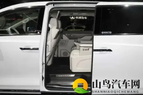 奶爸的“移动客厅”真香：当魏牌高山7遇到二胎家庭的全场景挑战-2