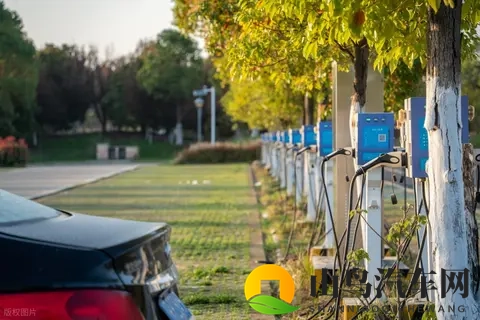 新能源汽车用车成本那么低,为什么还有很多人买燃油车?-1