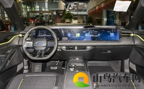 15万级性能家轿，蒙迪欧配27英超大屏和L2辅助驾驶，真香！-1