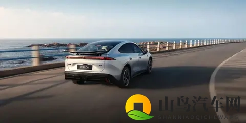 买车看准“爆款相”,这三款重磅新车全是潜力股-3