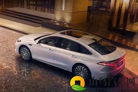 分化加剧!10月插混销量榜:双强垄断格局固化 细分赛道突围成关键-3