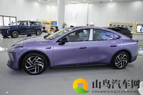 磁流变悬架、激光雷达全系标配，深蓝L06到底怎么样？-1