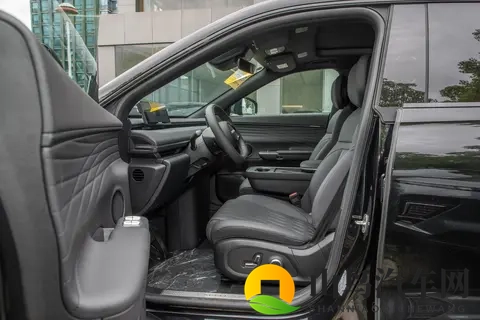 17 万多的中大型 SUV，配置拉满，用车无忧，星纪元 ET-1