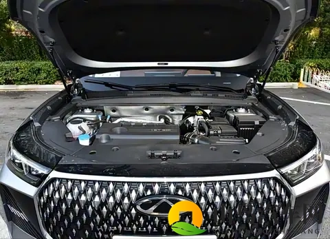 全新换代 奇瑞瑞虎8首发:双前脸设计+高通8155芯片加持-1