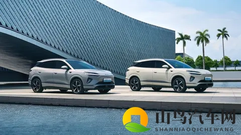 百日十万辆！比亚迪海狮06第十万辆整车下线-1