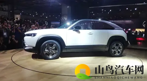 瞄准特斯拉Model Y，马自达全新纯电SUV首次亮相，未来值得期待-2