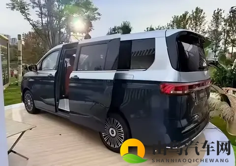 探车 车企内急:11月超 9 款新车官宣发布-1