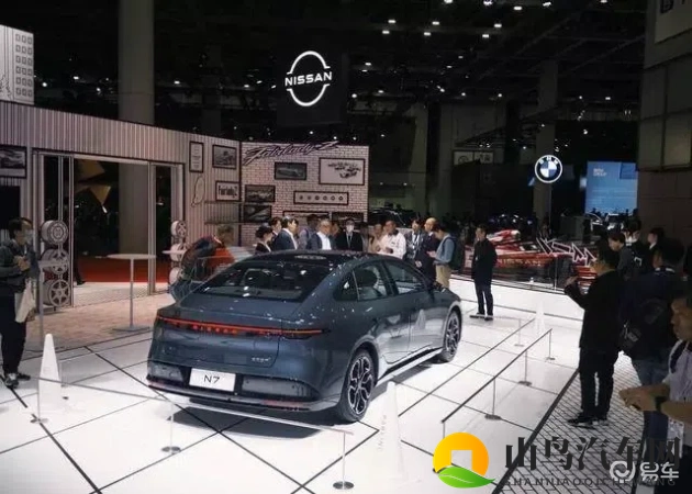 5G影院天天5G天天爽：5G赋能汽车：智能驾驶未来已来-1