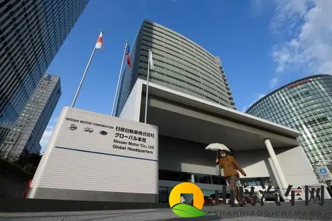 成品ppt的网站在线看上海：新能源汽车崛起，智能汽车加速，汽车市场新风向-1