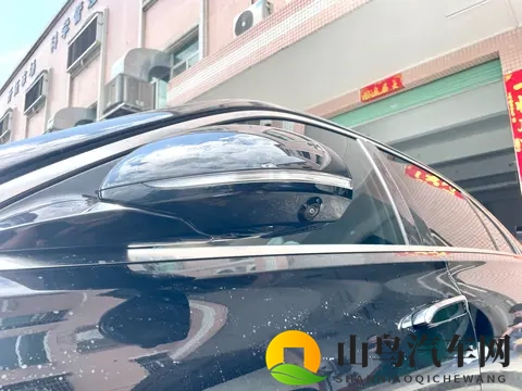 奔驰S400L商务型加装原厂360全景环影系统，让倒车泊车更轻松安全-3