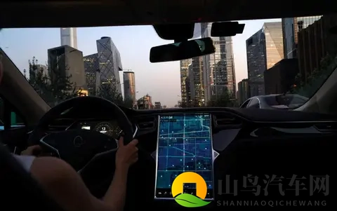 2026年的智驾竞争，只有两种选择？-2