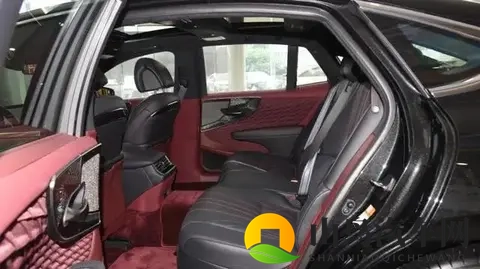 日系豪华旗舰对决BBA！雷克萨斯LS全系V6电混，54秒破百-2