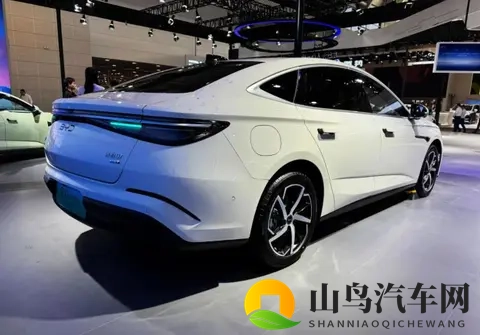 中国销量排第一的B级轿车：今年还没过完，累计销量已超21万台-1