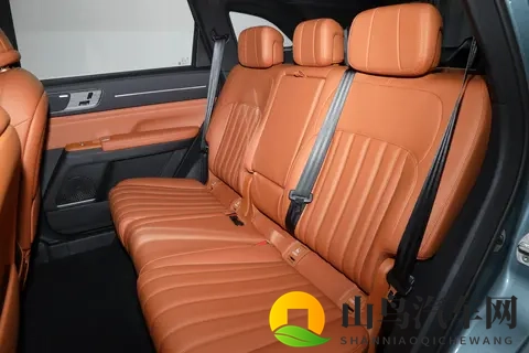 极限安全测试+终身质保，捷途X70L凭啥成为10万级七座SUV优选！-1