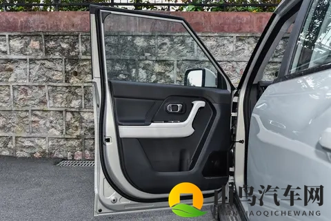 试过捷途山海T1四驱后,才知道混动方盒子市场卷王是谁-1