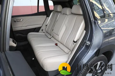 预售1268万元！省油又安静，空间宽敞，这款国民增程带劲不？-2