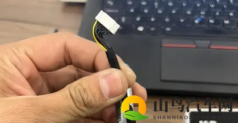 为什么大众的MEB电动汽车手刹和P档共用一个按钮?-2