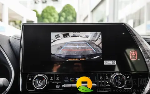 家用选大七座SUV,26款皇冠陆放配置分析选买建议-2