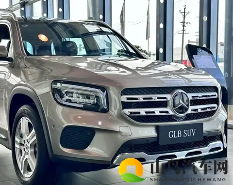 全新一代奔驰GLB曝光，星空顶+七座，下月首发-2