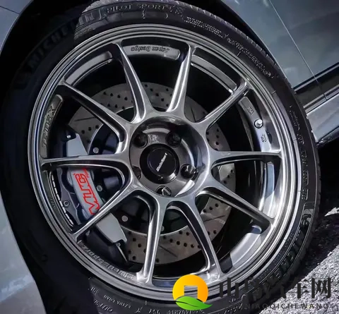 本田雅阁改装MUC前轮CX4四活塞刹车卡钳-2