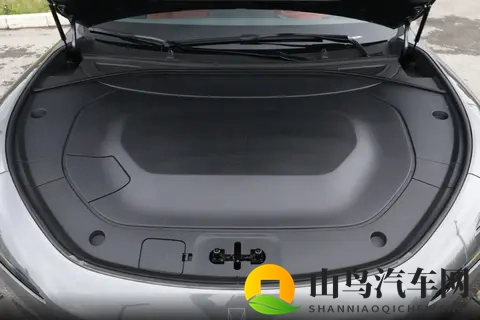 2026款阿维塔12:全系标配4颗激光雷达,还标配华为乾崑ADS 40-1