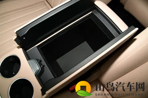 不止便宜，这才是10万级七座SUV该有的样子-捷途X70L-2