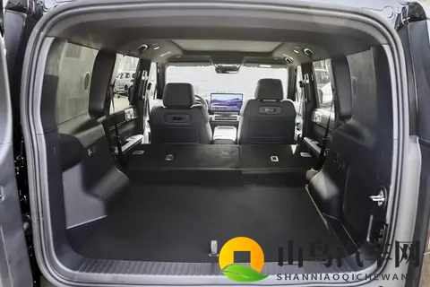 试驾方程豹钛 7 2025 款 200KM 两驱 Max 版：这才是家庭出行的理想 SUV-1