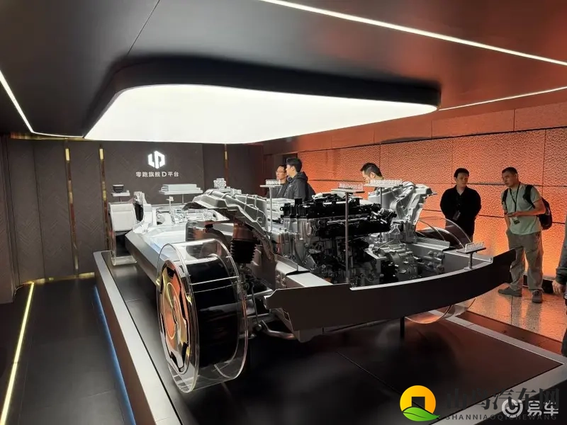 朱江明和费翔一起发零跑车皇！增程配80度大电池-1