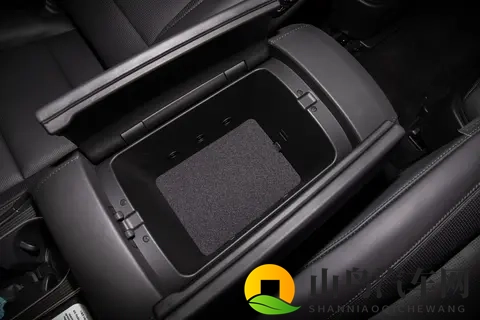 2026 帕里斯帝尊贵版:25T 混动赋能豪华出行-1