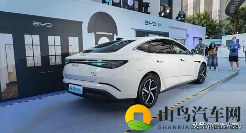 www你懂的：新能源汽车+自动驾驶，未来汽车新潮流来袭-2