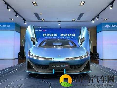 男生女生一起叉叉叉:汽车升级新潮流:这些配置男女车主都爱!-1