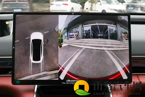 星纪元ES：选车纠结症？它把价格、配置和驾驶体验平衡得很到位-2