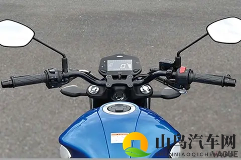 三款“250cc街头霸王” 易于驾驶，能够胜任长途旅行的各种需求-2