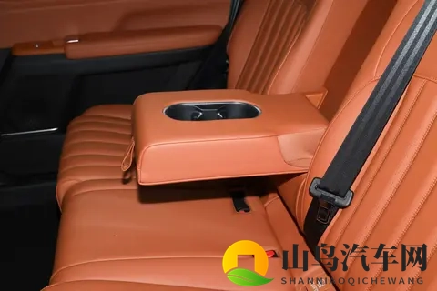 捷途X70L评测：有磁悬浮电磁悬架+8155芯片，还有哪些优点？-1